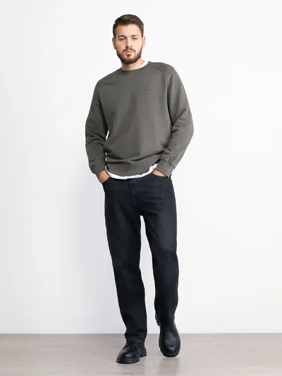 Джинсы классические темно-серого цвета из смесового хлопка